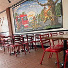 Firehouse Subs Green River Rd inside