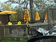 The Creekside Bar and Grill outside