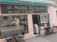Le Monde du Falafel inside