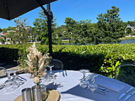 Restaurant-Club House du Golf de l'Ile Fleurie food