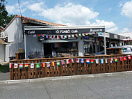 O Fonbo Café outside