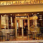 Le Palais du Cafe inside
