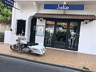 Julia outside