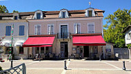 Le Bistrot d'Eugenie outside