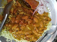 Pinki chole bhandhar food