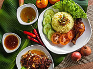 Nasi Ayam Kak Zah Corner food