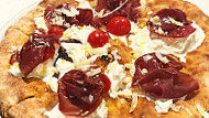 Beverly Hills Pizzeria food