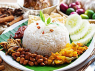 Nasi Lemak Kak Gee food