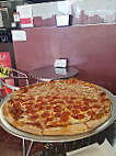 Manhattan Chicago Pizza food