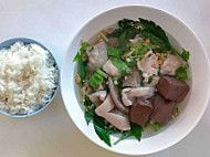 Yen Jie Mix Pork Soup Bak Kut Teh food