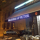 Brasserie Le Victor inside