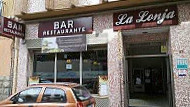 Bar-restaurante La Lonja outside