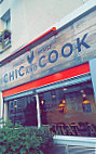 Le Chic And Cook outside