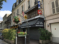 Brasserie Le Clemenceau outside