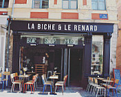 La Biche & Le Renard inside
