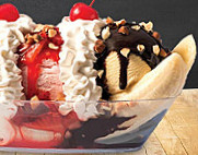 Braum's Ice Cream Store food