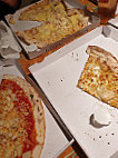 Pizza Maxi food