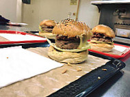 L'atelier Des Burgers food