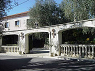 L'oliveraie Chez Grec outside