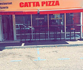 Catta Pizza outside