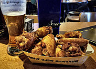 Buffalo Wild Wings Lansing food