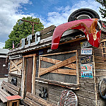 Down Town Garage outside