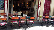 Bar-Restaurant les Pietons inside