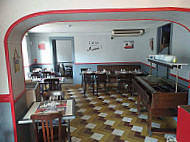 Café De La Poste inside
