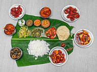 Smiley's Banana Leaf food