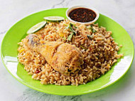 Nasi Ayam Warung Kak Yot food