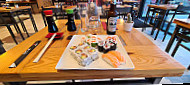 Yammy Sushi food