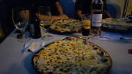 Pizza La Bartavelle food