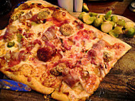 Pizza Bella food