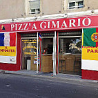 Pizz'a Gimario outside