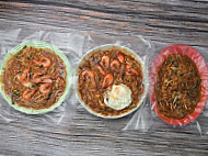 Azimuddin Char Kuey Teow (infront Vista Angkasa) food