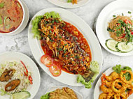 Serai Thai Kitchen Tomyam 2 food