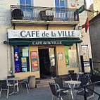 Cafe De La Ville inside