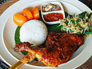 Nasi Kukus Juna (jungle) food