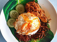 Nasi Nyonya Nasi Lemak food