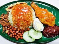 Lucky Eatery Rainbows Nasi Lemak food