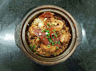 Sister Claypot Chicken Rice Fèng Huáng Jiě Mèi Shā Bāo Jī Fàn (heng Park Food Court) food