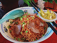 Yihu Kuching Kolok Noodle food