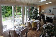Hotel Restaurant Le Manoir inside