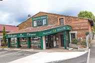 La Boulangerie Des Pyrénées inside