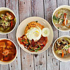 Lan Selama Tom Yam (taman Medan) food