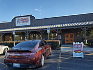 Cracker Barrel Old Country Store. outside