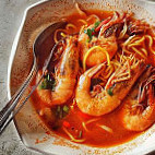 Mee Udang Mak Chili food