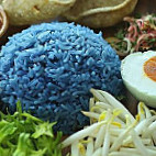 Nasi Kerabu Mek Yu food