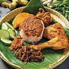 Warisan Nasi Kukus Chong Sai Gei food