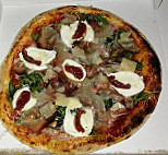 Atelier Pizza Riorges food
